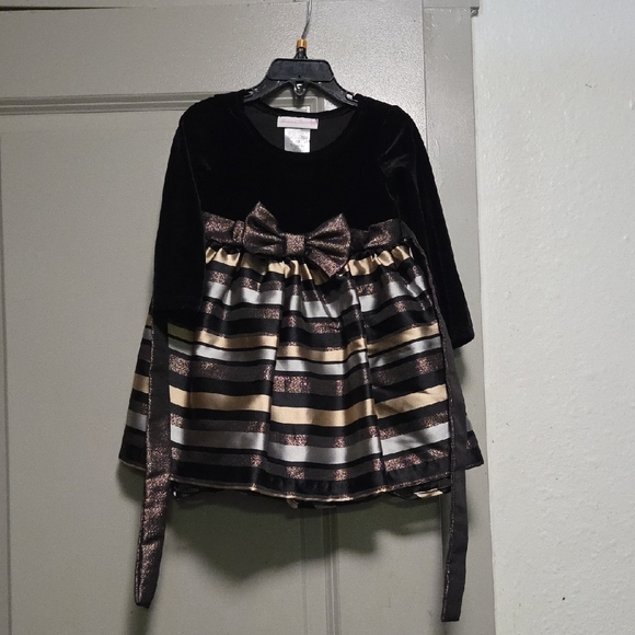 Bonnie Jean Black and Gold Formal Dress with Bow - Picture 3 of 6